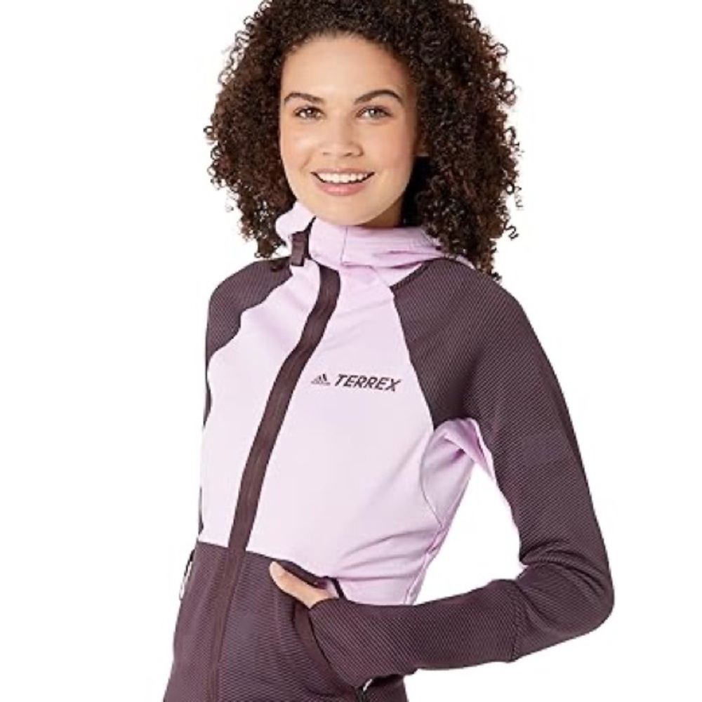 NWOT adidas Purple Ski Jacket with High Collar and Fitted Silhouette - Picture 2 of 13